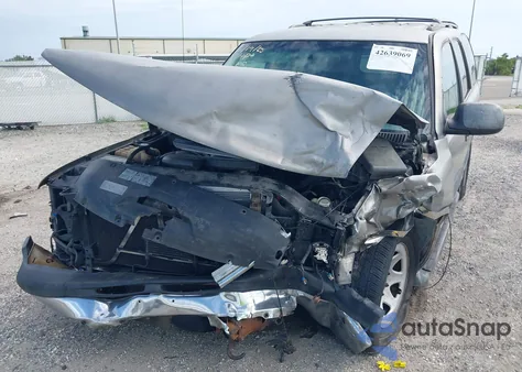 2002 Chevrolet Tahoe Ls из США, поврежденный, VIN 1GNEC13Z72R258244